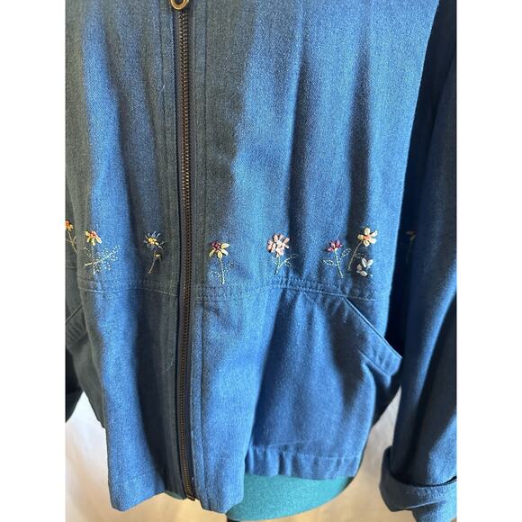 Napa Valley Petites Denim Zip Jacket with Embroidered Flowers – Women’s Size M - Picture 3 of 8
